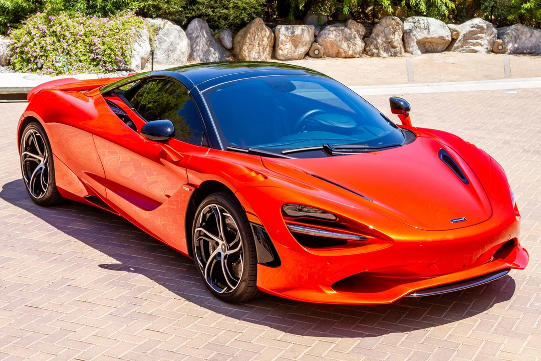 2026 McLaren - Image 8 of 31