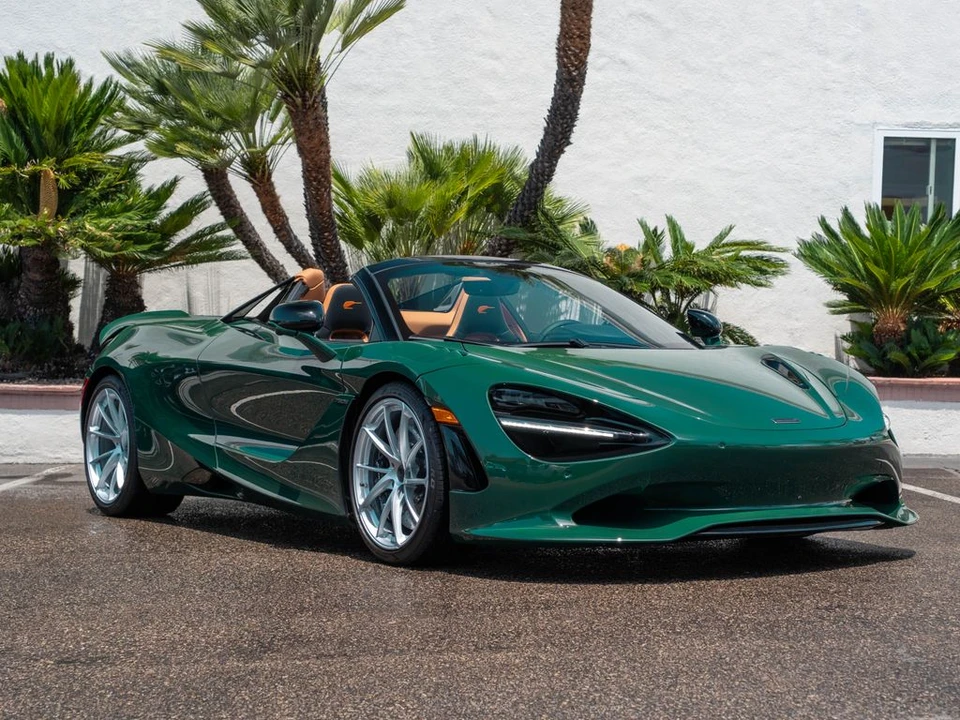 2026 McLaren 750S Spider - Image 28 of 31