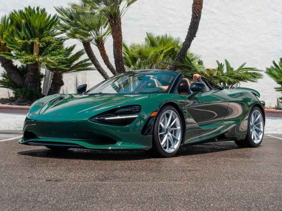 2026 McLaren 750S Spider - Image 26 of 31
