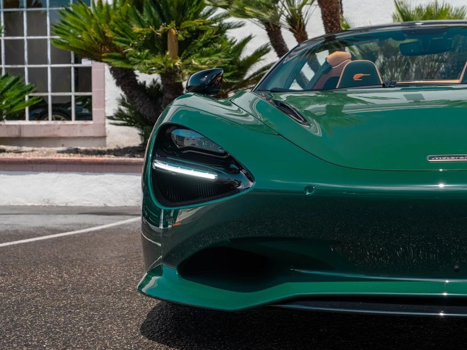 2026 McLaren 750S Spider - Image 27 of 31