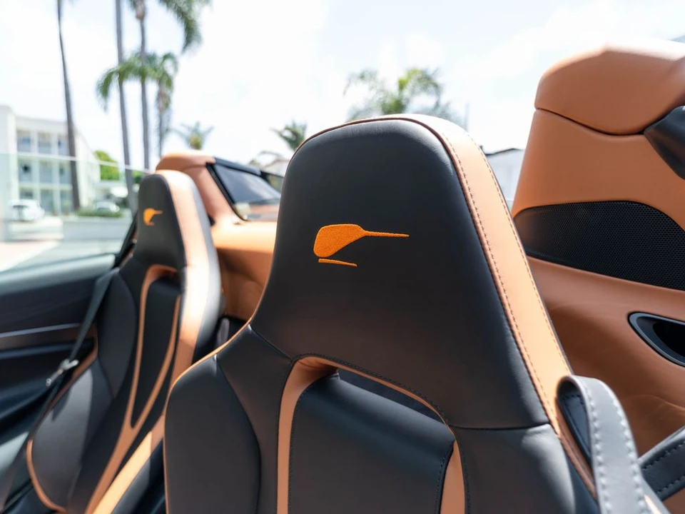 2026 McLaren 750S Spider - Image 22 of 31