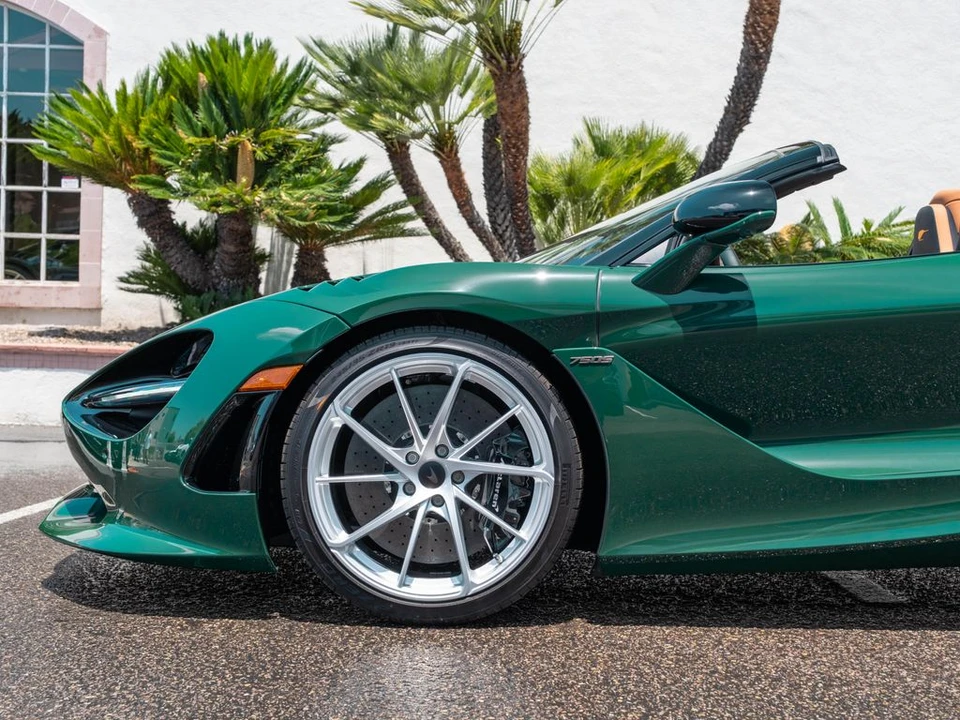 2026 McLaren 750S Spider - Image 7 of 31
