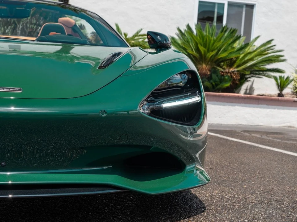2026 McLaren 750S Spider - Image 6 of 31