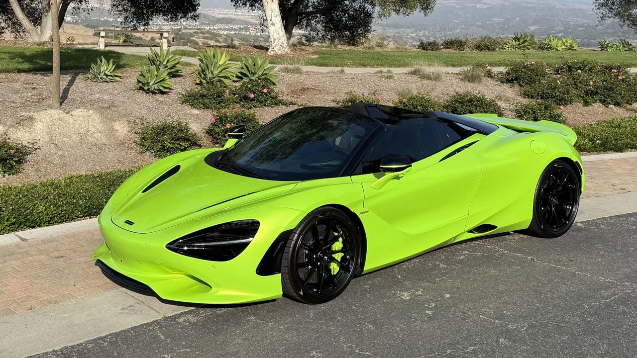 2026 McLaren 750S Spider - Image 4 of 31