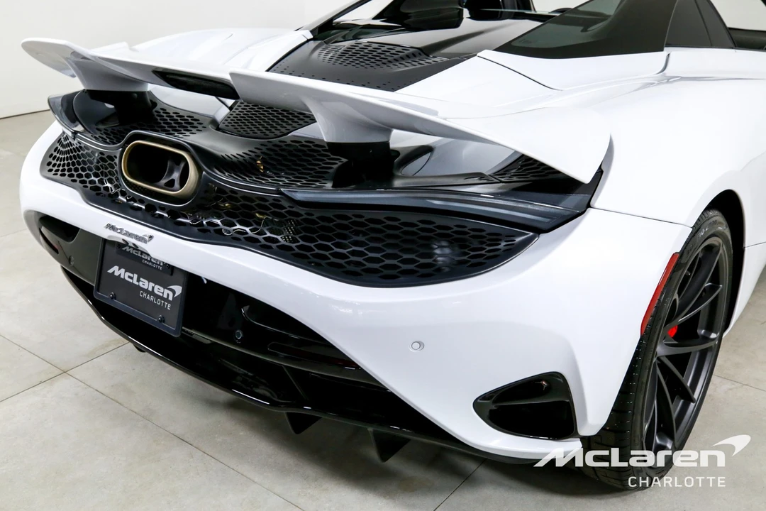 2026 McLaren 750S Spider - Image 31 of 31