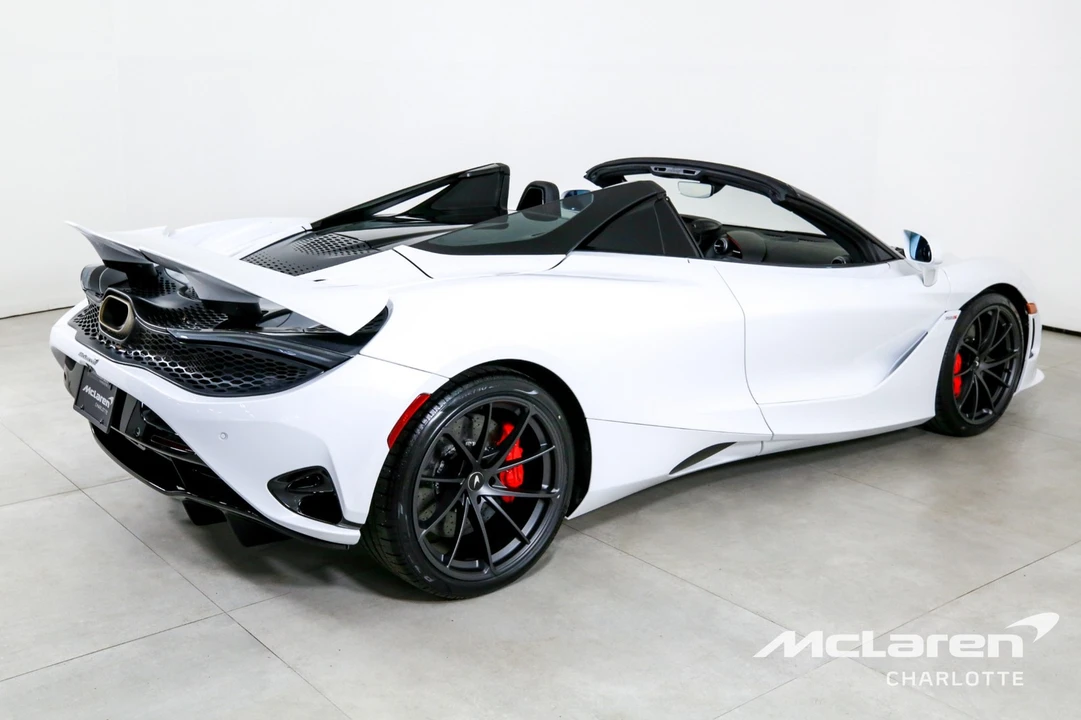 2026 McLaren 750S Spider - Image 10 of 31