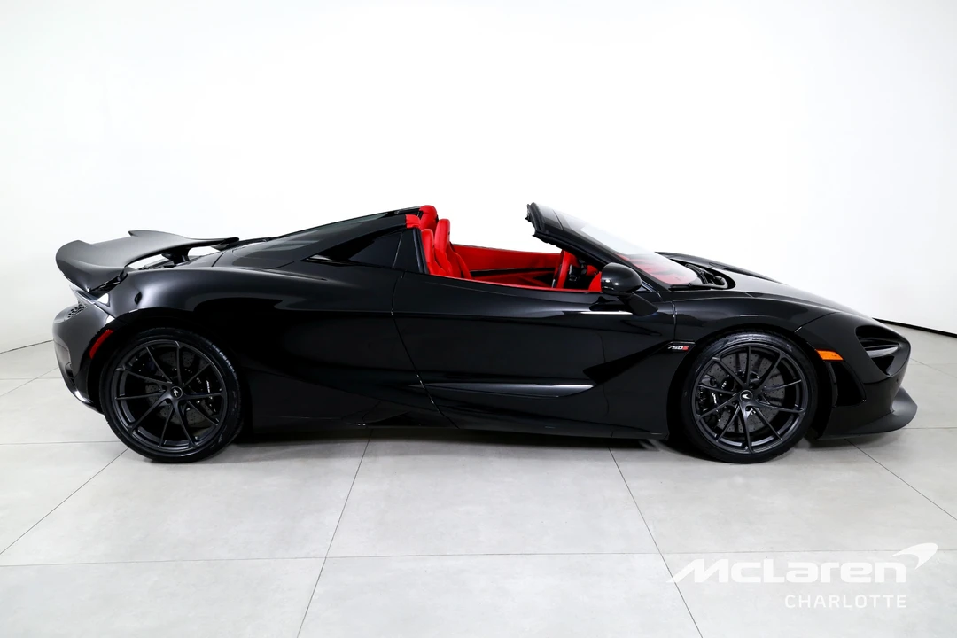 2026 McLaren 750S - Image 11 of 31