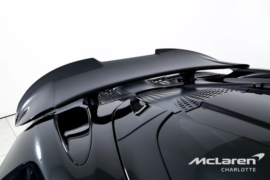 2026 McLaren 750S - Image 31 of 31