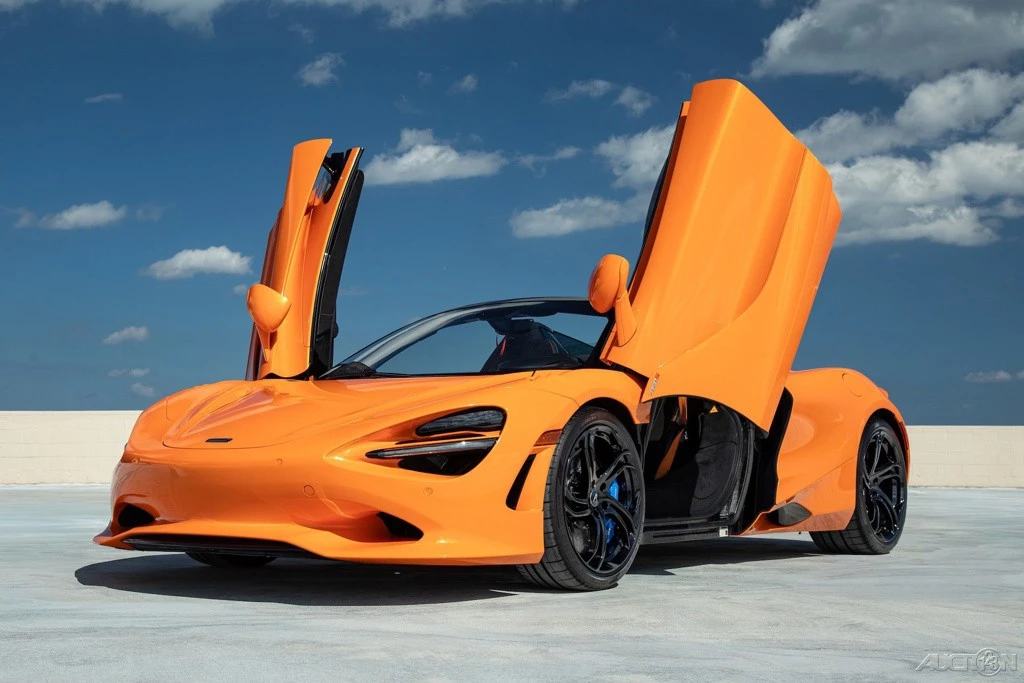 2026 McLaren 750S Spider - Image 7 of 21