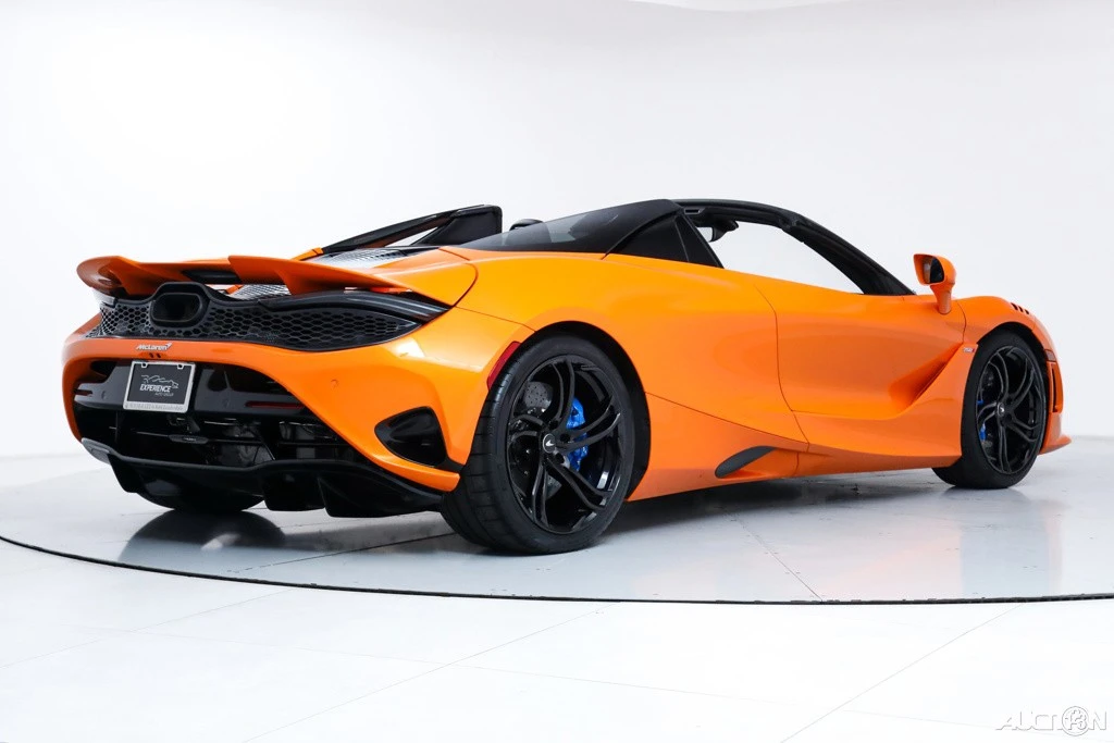 2026 McLaren 750S Spider - Image 3 of 21