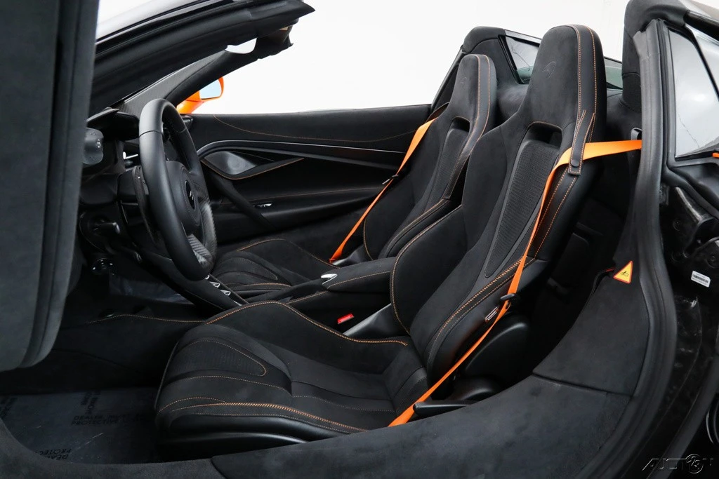 2026 McLaren 750S Spider - Image 5 of 21