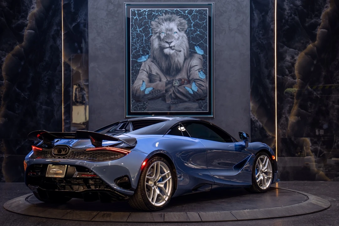 2026 McLaren 750S Coupe - Image 16 of 31