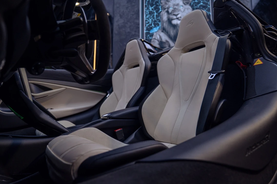 2026 McLaren 750S Coupe - Image 3 of 31