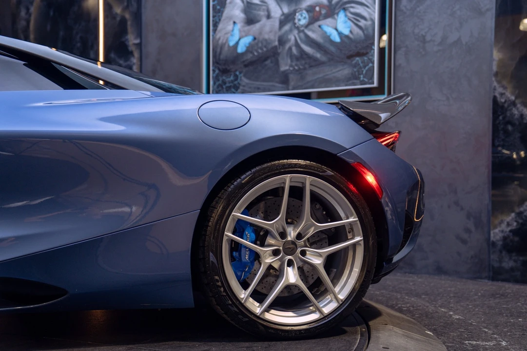 2026 McLaren 750S Coupe - Image 29 of 31