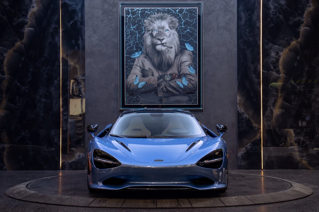 2026 McLaren 750S Coupe - Image 13 of 31