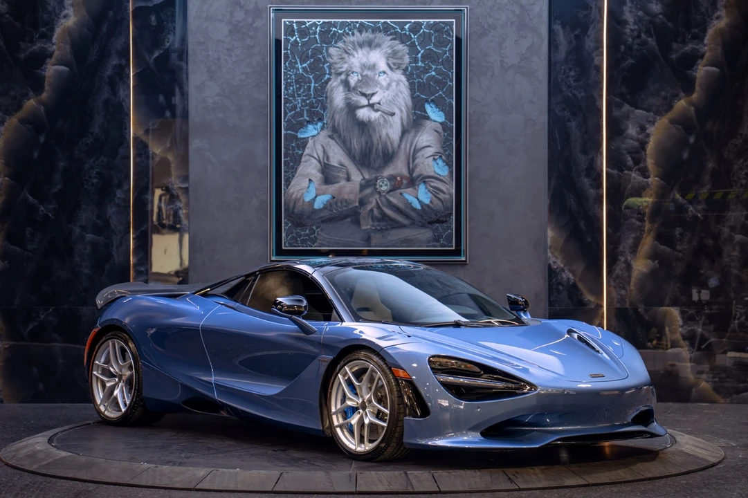 2026 McLaren 750S Coupe - Image 14 of 31