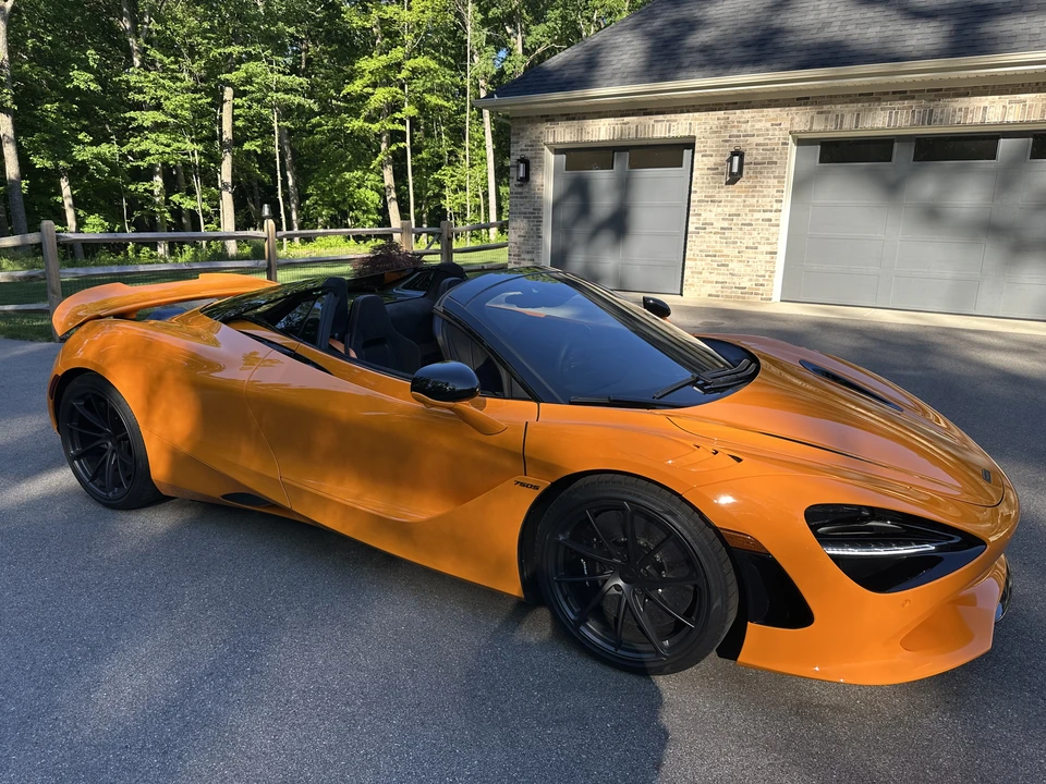2026 McLaren 750S Spider - Image 11 of 24