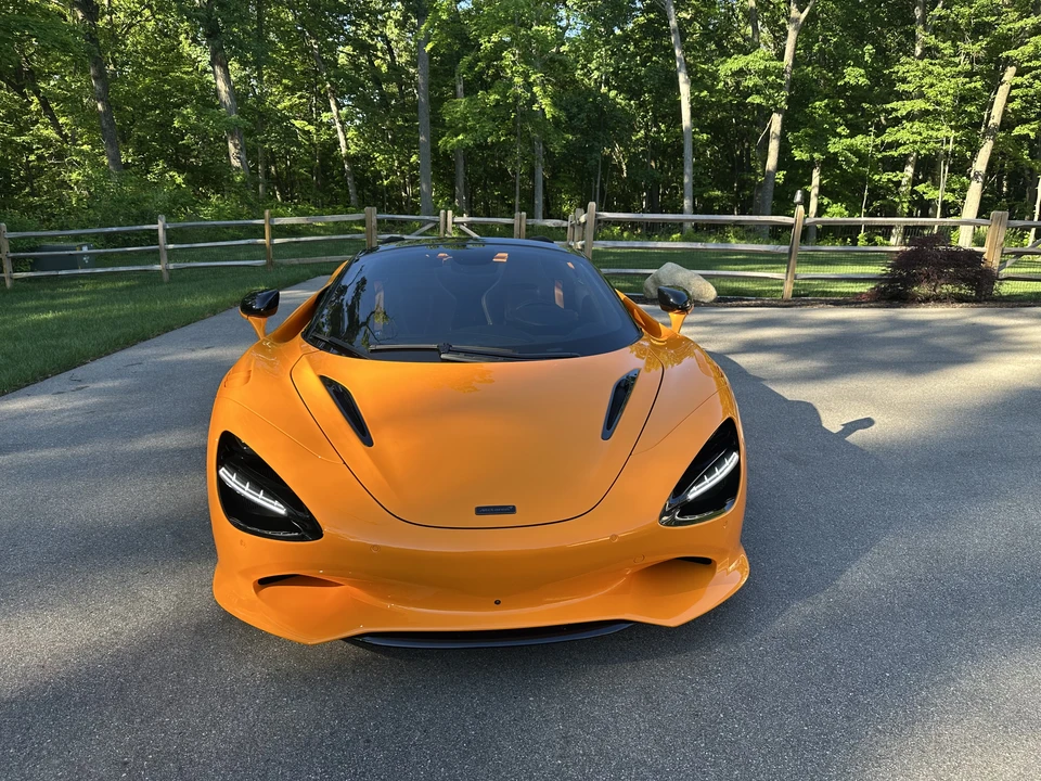 2026 McLaren 750S Spider - Image 20 of 24