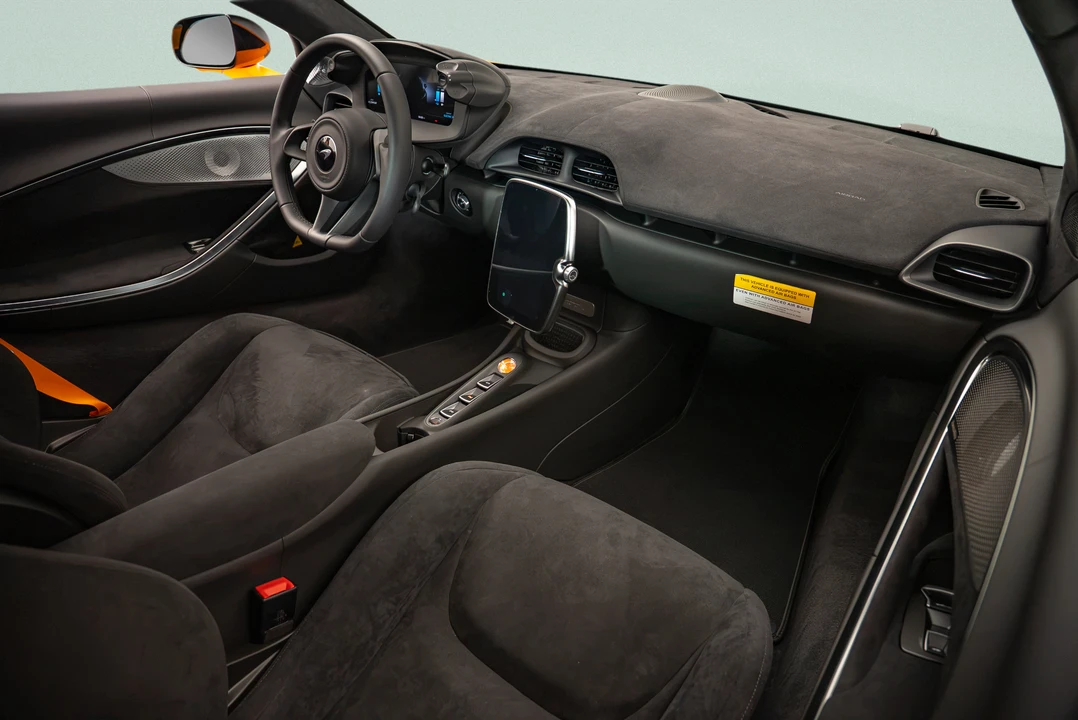 2026 McLaren Artura - Image 8 of 20