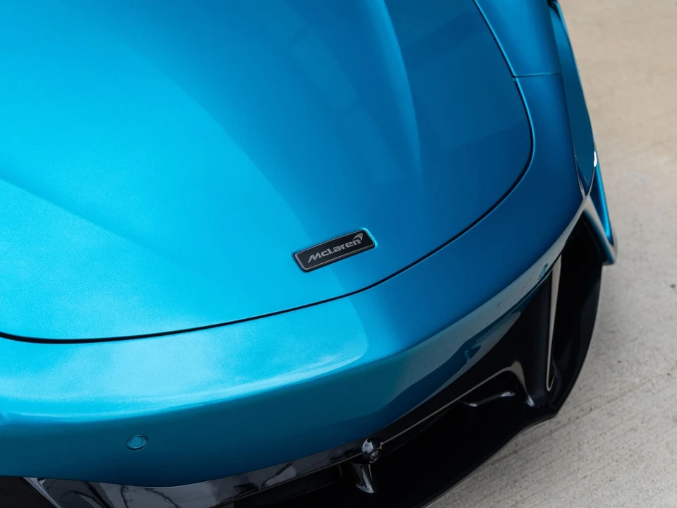 2026 McLaren Artura - Image 26 of 31
