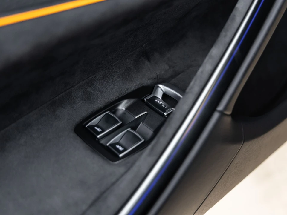 2026 McLaren Artura - Image 28 of 31