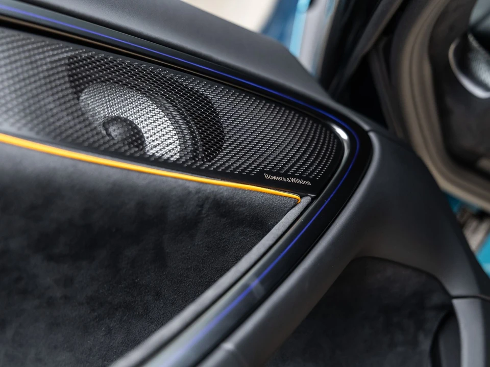 2026 McLaren Artura - Image 29 of 31