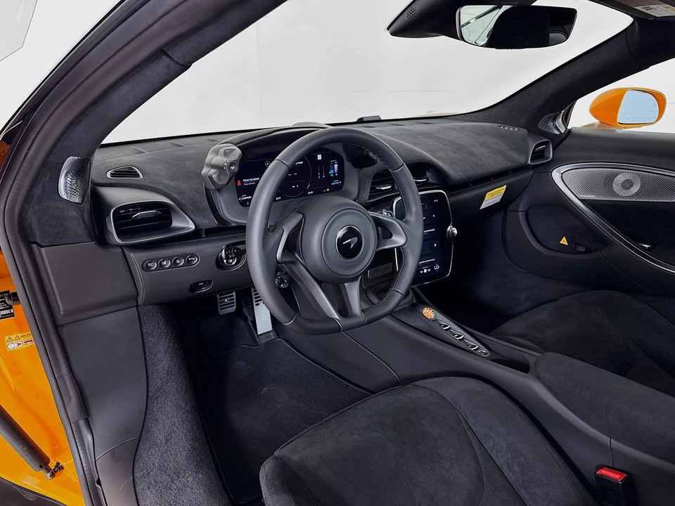 2026 McLaren Artura Spider - Image 10 of 24