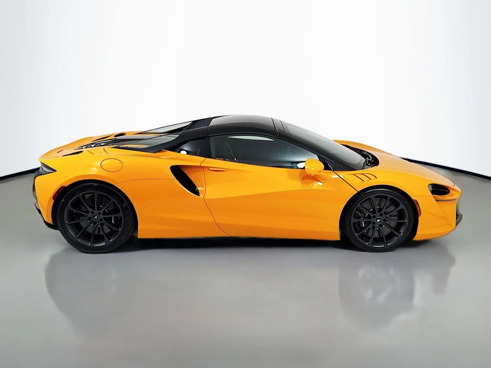 2026 McLaren Artura Spider - Image 8 of 24