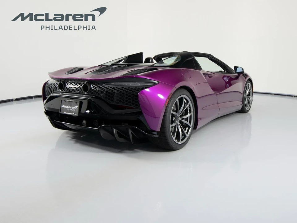 2026 McLaren Artura Spider - Image 6 of 31