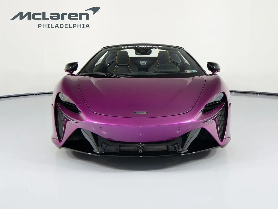 2026 McLaren Artura Spider - Image 3 of 31