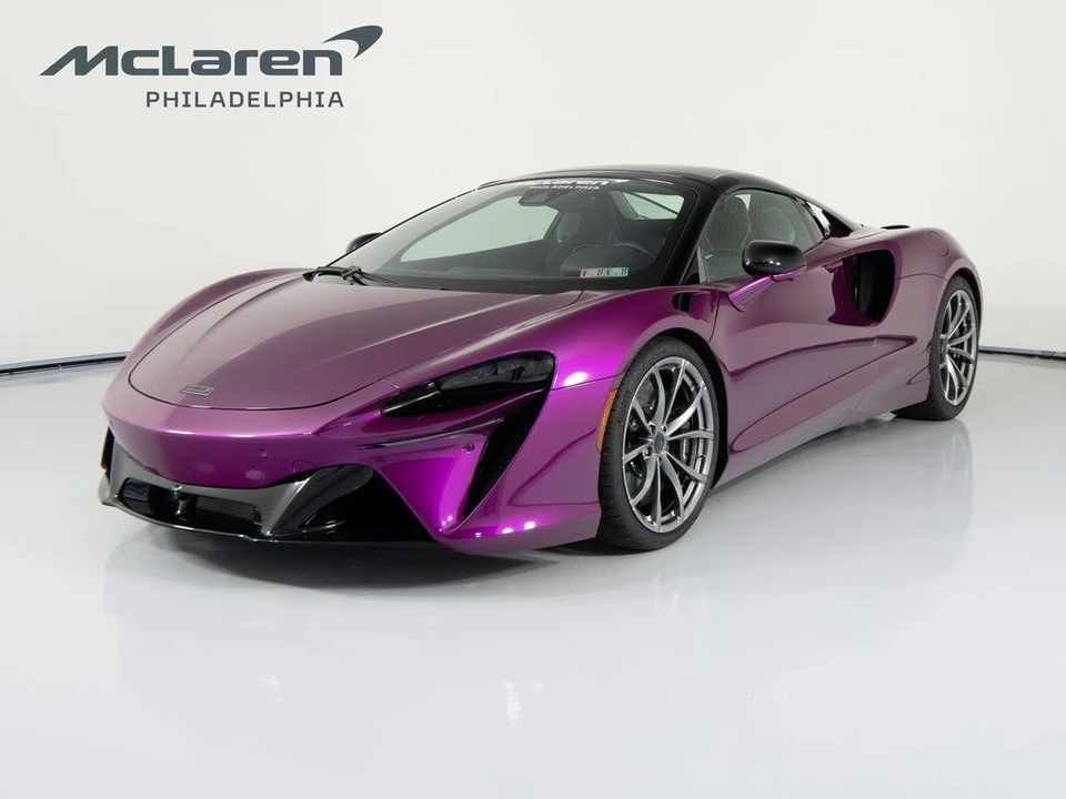 2026 McLaren Artura Spider - Image 2 of 31