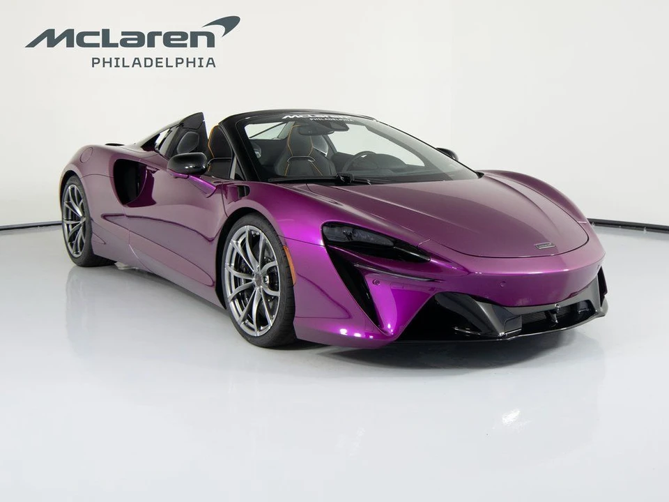 2026 McLaren Artura Spider - Image 4 of 31