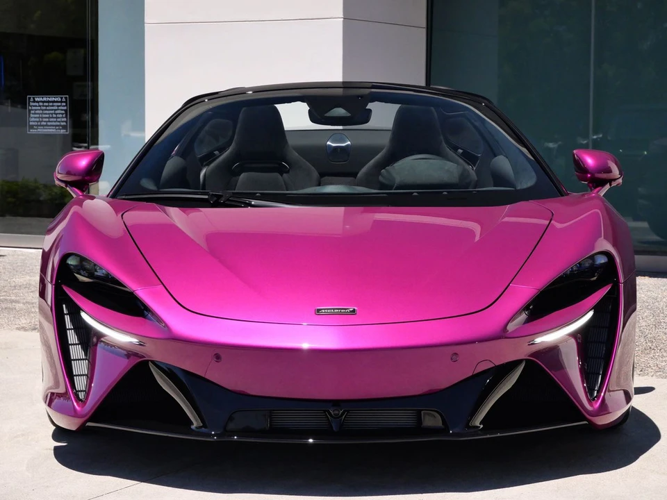 2026 McLaren Artura Spider - Image 2 of 26