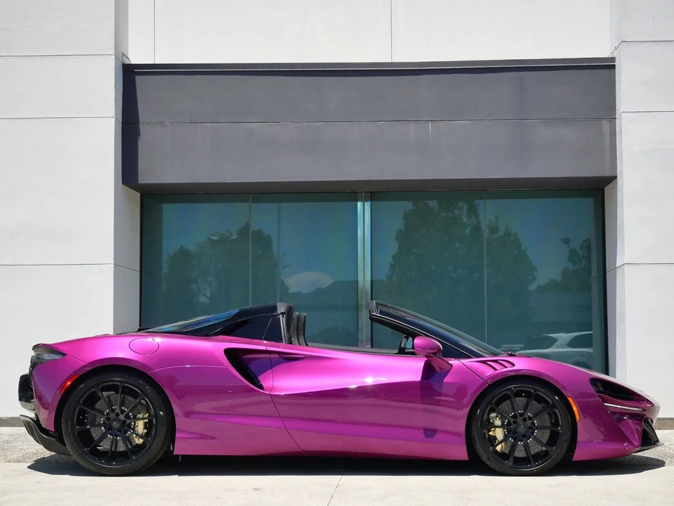 2026 McLaren Artura Spider - Image 3 of 26