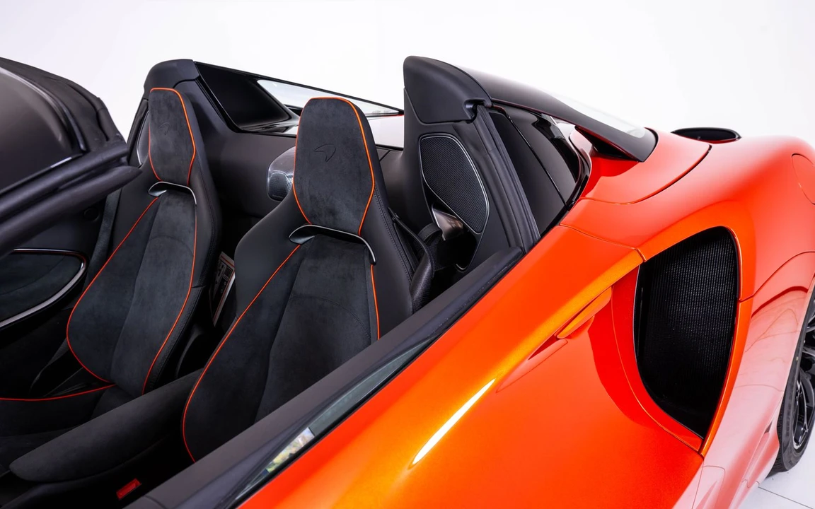 2026 McLaren Artura Spider - Image 15 of 25
