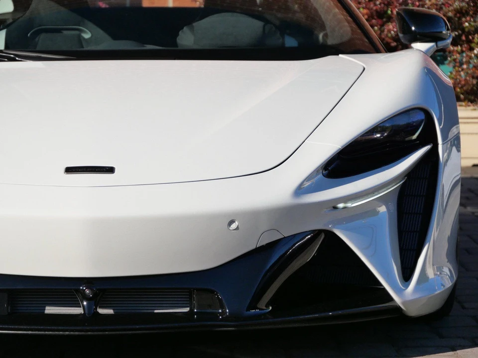 2026 McLaren Artura - Image 6 of 20
