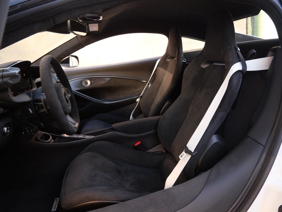 2026 McLaren Artura - Image 14 of 20
