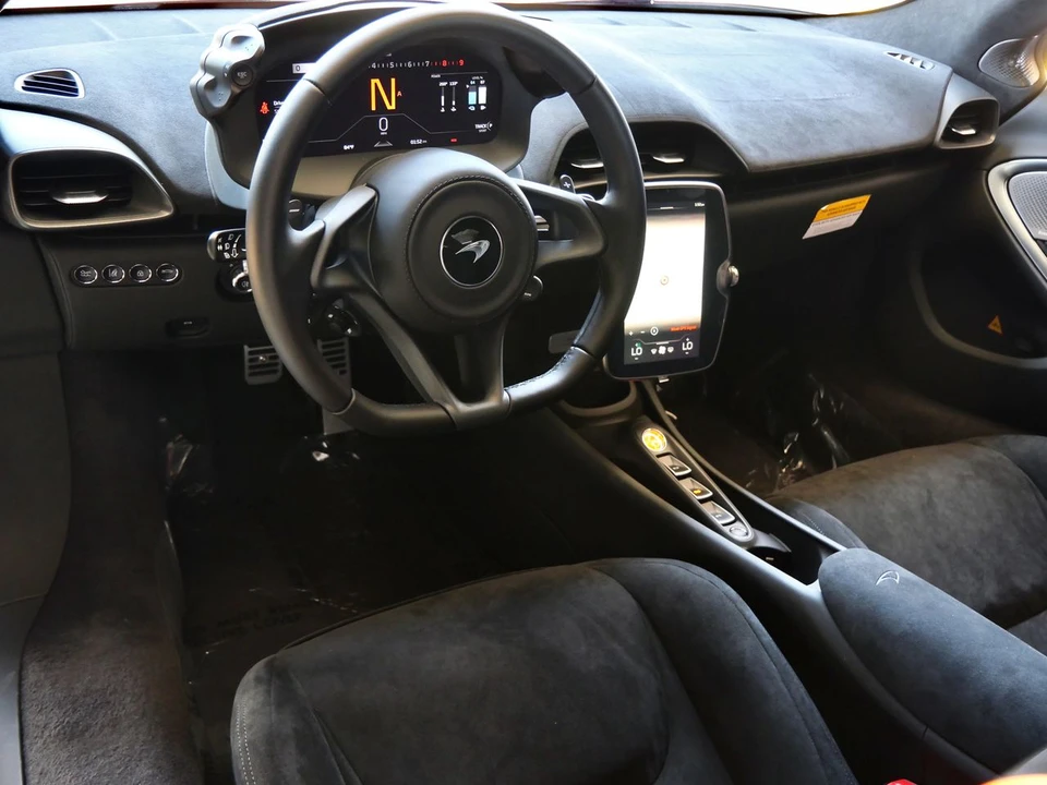 2026 McLaren Artura - Image 8 of 25