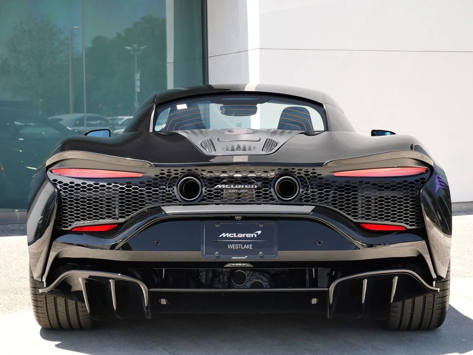 2026 McLaren Artura - Image 5 of 25