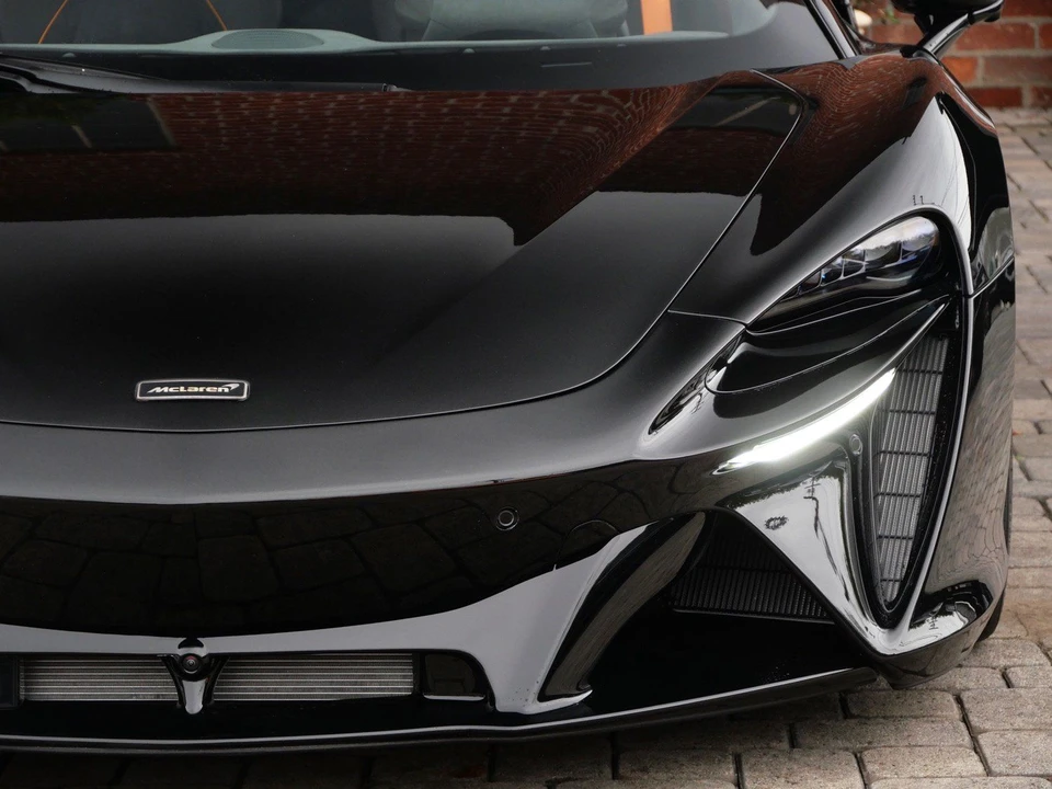 2026 McLaren Artura - Image 6 of 22