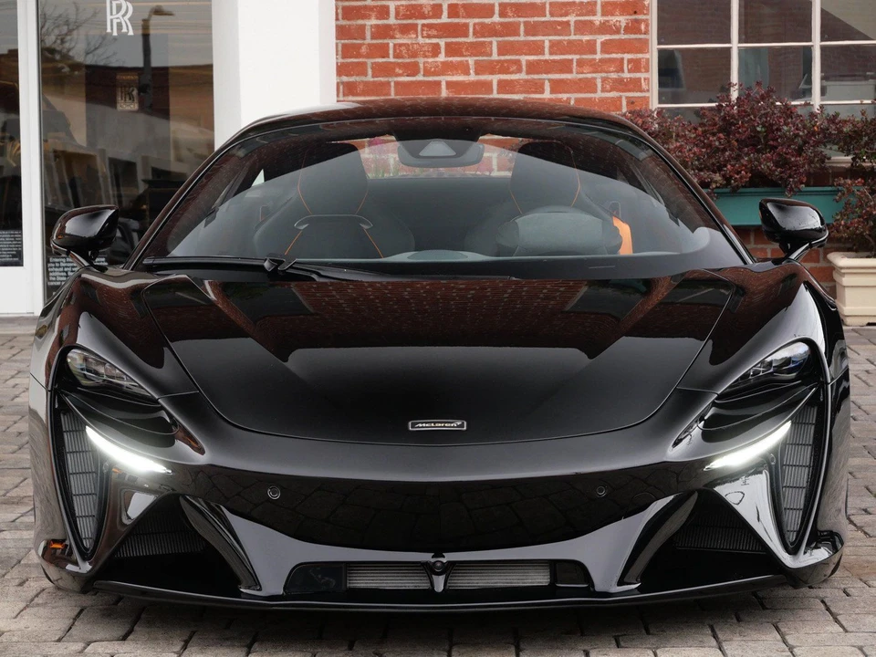 2026 McLaren Artura - Image 2 of 22