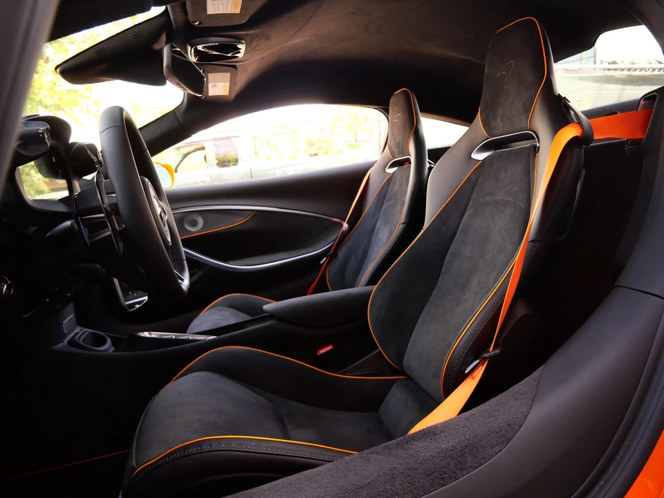 2026 McLaren Artura - Image 21 of 24