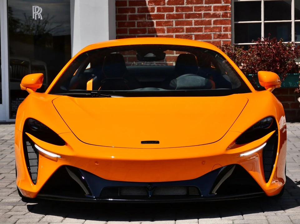 2026 McLaren Artura - Image 2 of 24