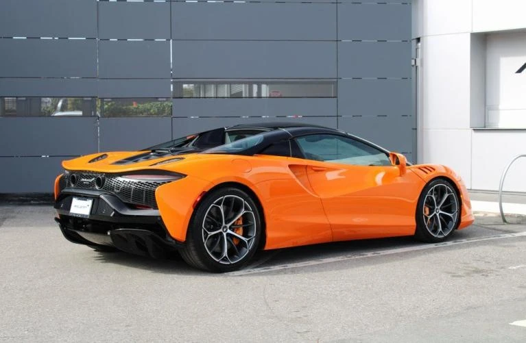 2026 McLaren Artura - Image 3 of 7