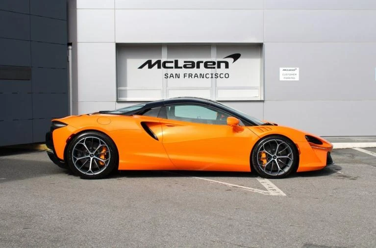 2026 McLaren Artura - Image 6 of 7