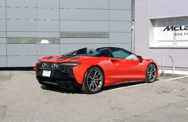 2026 McLaren Artura - Image 3 of 7