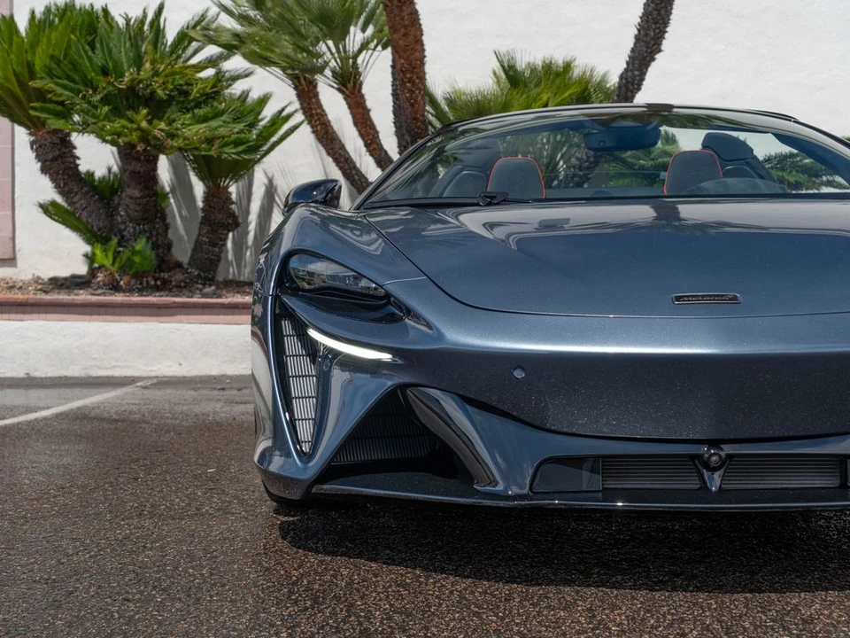 2026 McLaren Artura Spider - Image 31 of 31