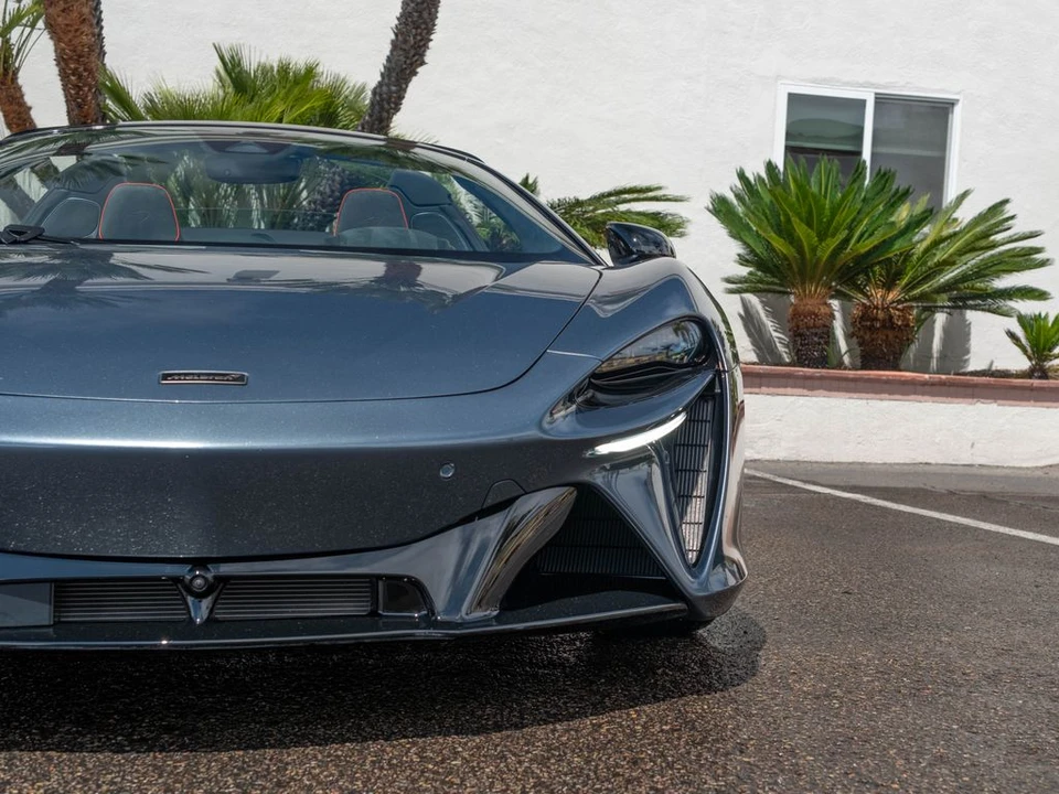 2026 McLaren Artura Spider - Image 6 of 31