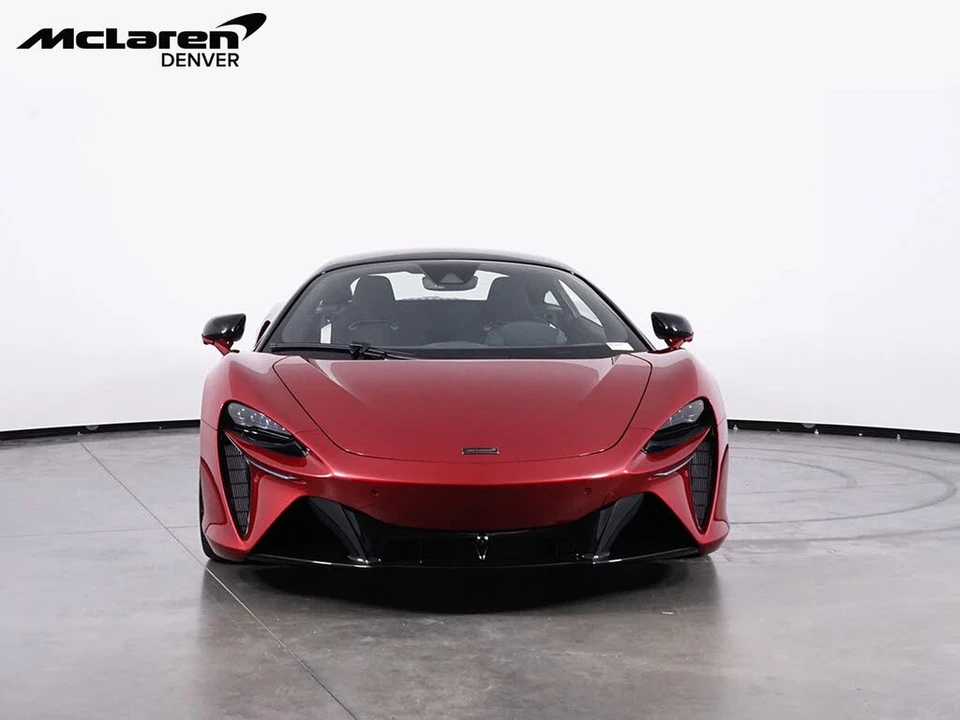 2026 McLaren Artura - Image 11 of 30