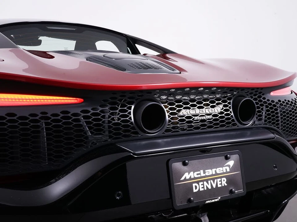 2026 McLaren Artura - Image 20 of 30